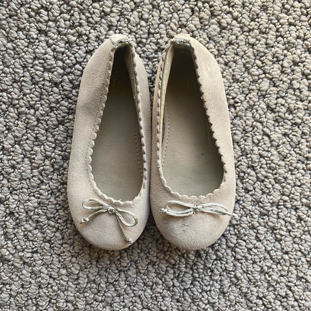 GAP toddler girl leather flats - Size 8
